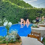 Casa Tuana Alacati 호텔 *
