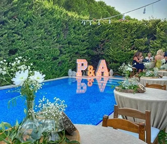 Casa Tuana Alacati Hotel *